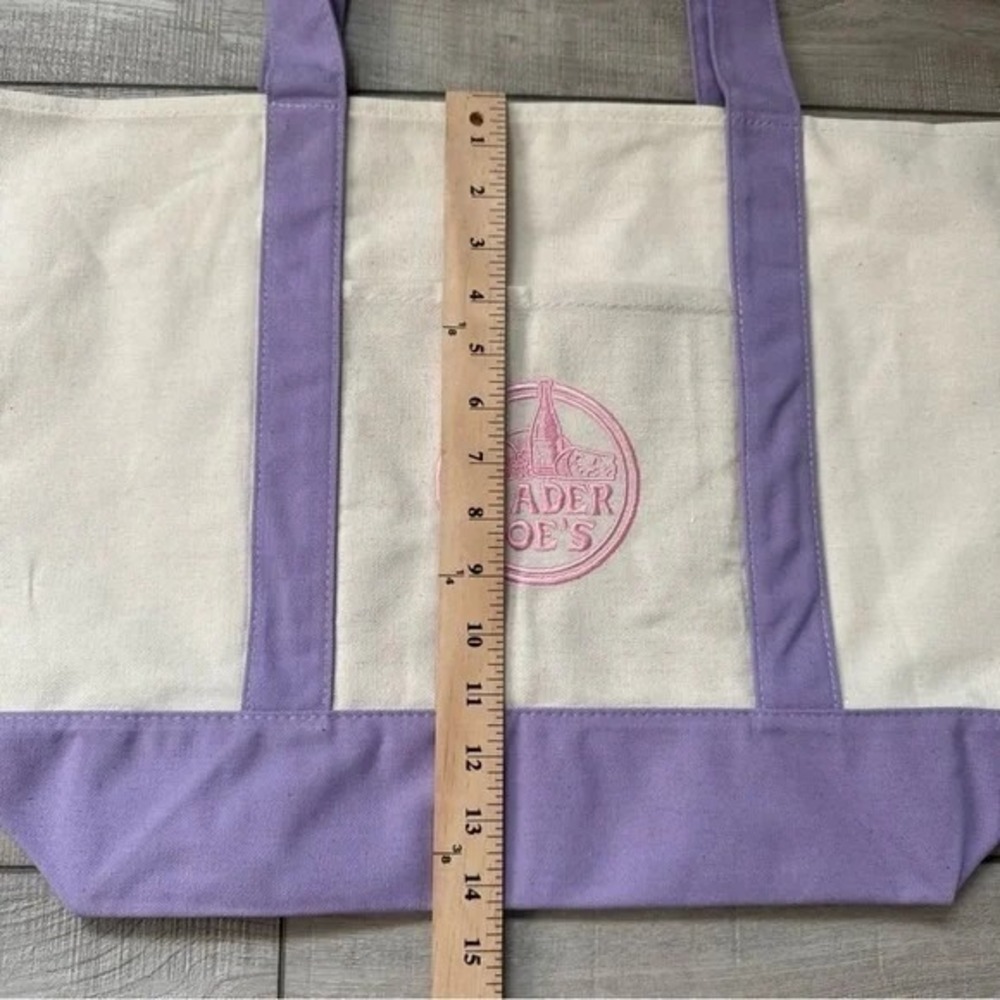 NWT Trader Joe's Large Lavender Tote Bag 2026 Spring Limited Edition Rare - Picture 7 of 8